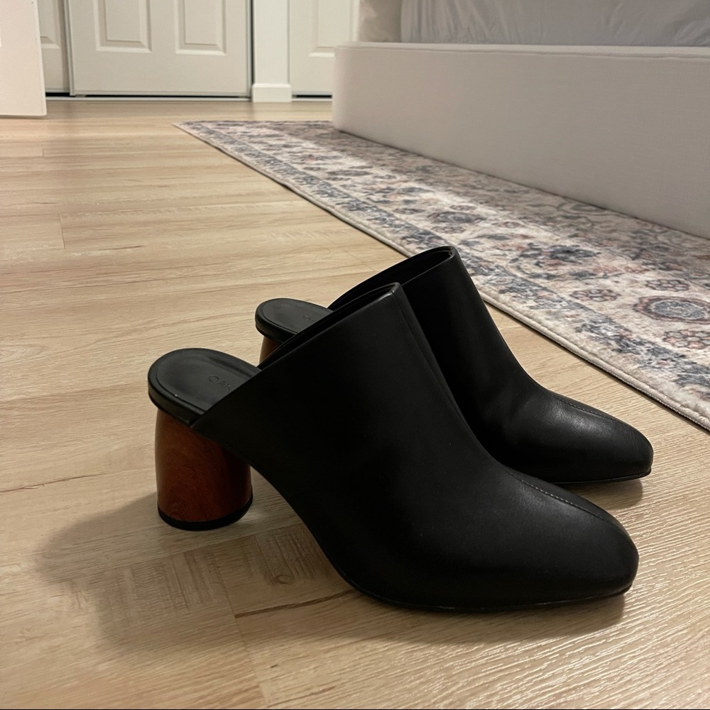 Mules - Picture 6 of 8